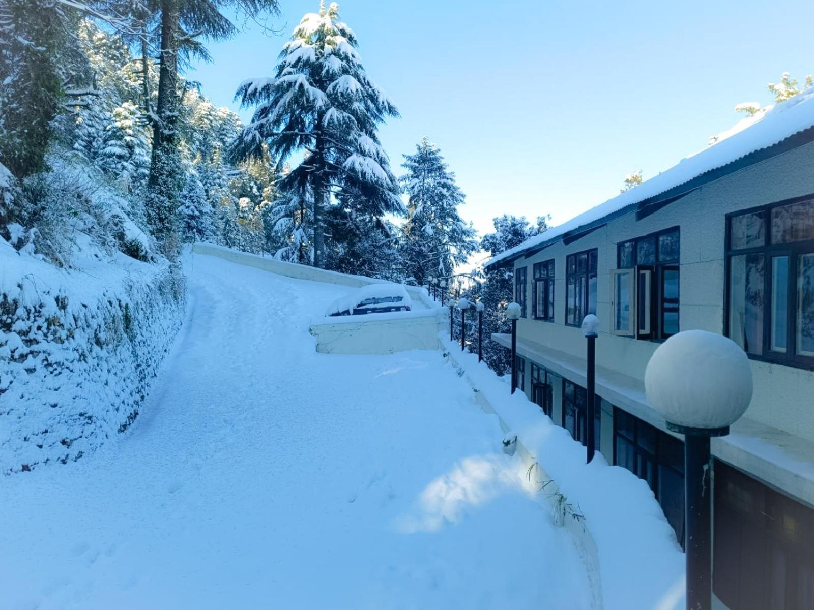 Surya Resort 댈하우지 외부 사진